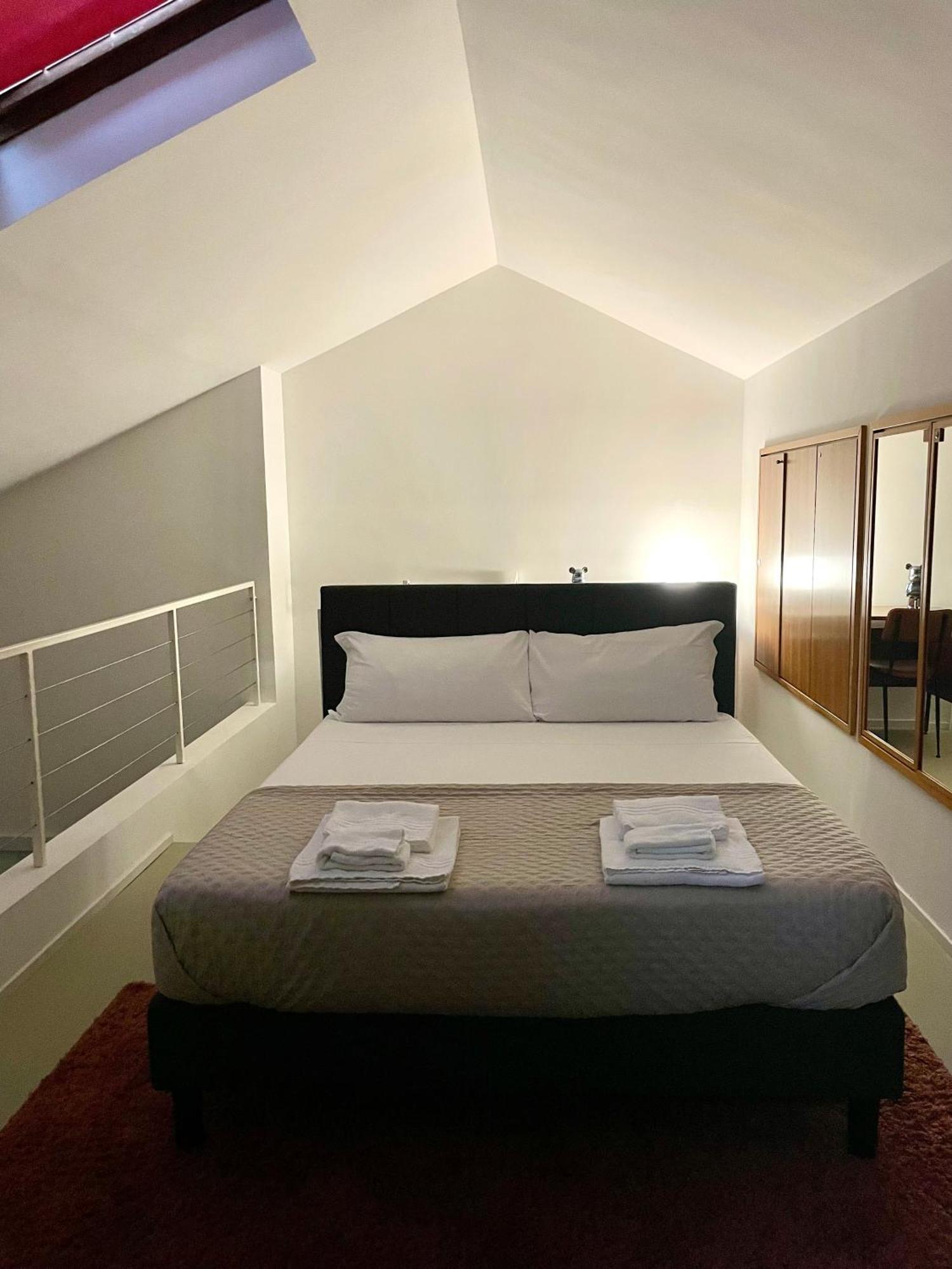 149 Borgo Ticino Suite Attico Di Lusso Con Terrazzo E Parking Privato ปาเวีย ภายนอก รูปภาพ